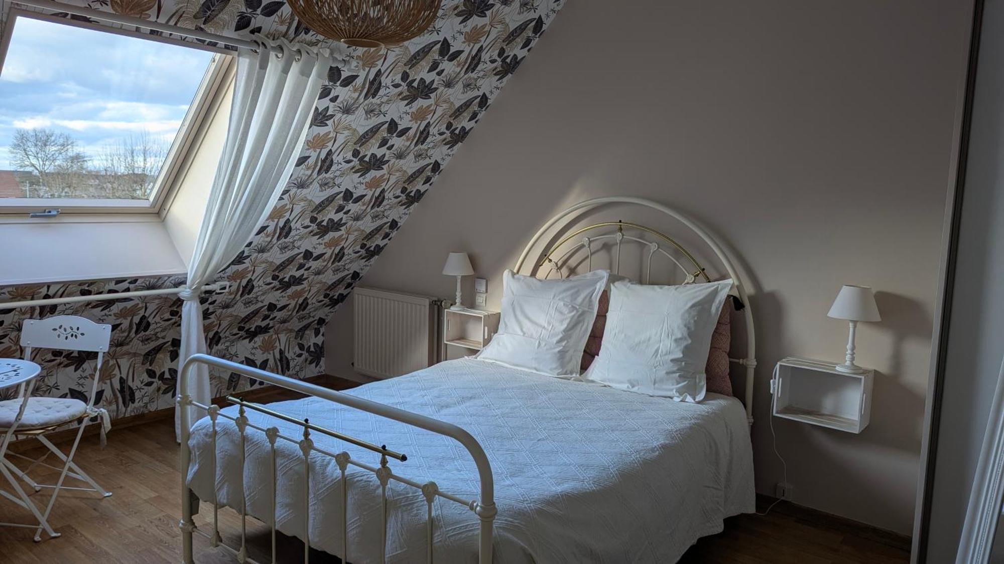 Chambre Rose Blanche Le Lude Luaran gambar